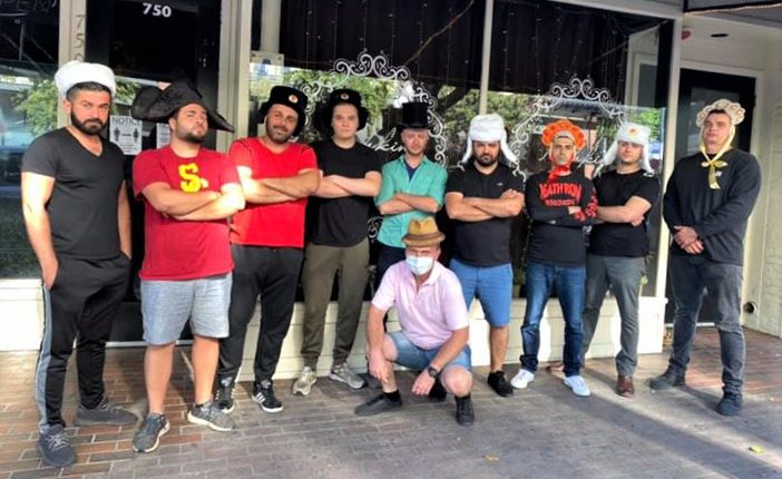 Русская шапка-ушанка защищает от погромщиков в США