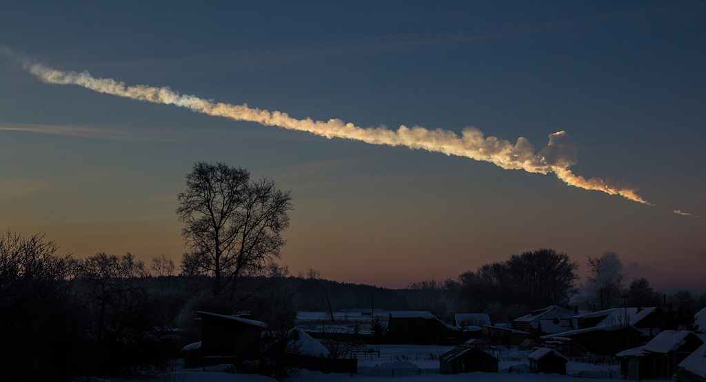След Челябинского метеорита в небе, 2013 год